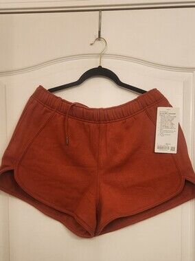 NWT Lululemon Autumn Rust Scuba Shorts LRG